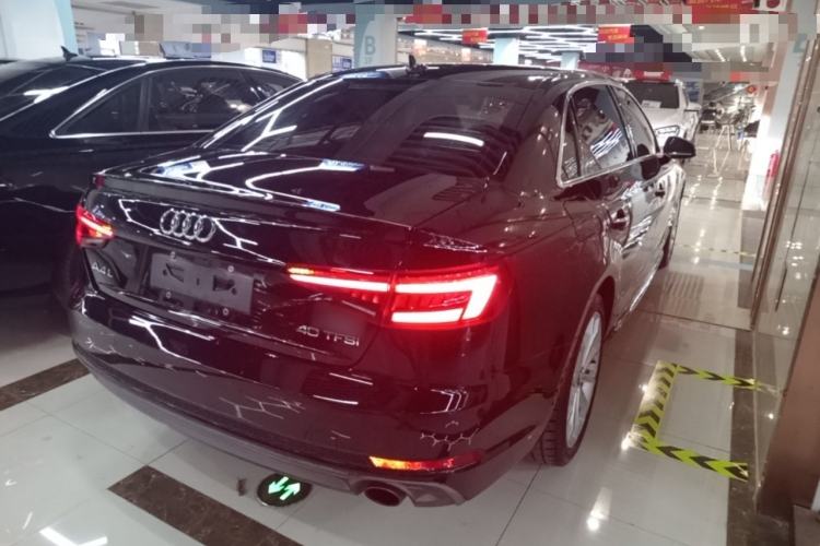 Used Audi A4L 2018 30th Anniversary Edition 40 TFSI Fashion Model Rear Right 45 Deg