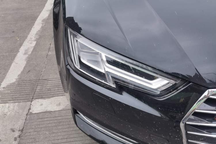 Used Audi A4L 2018 30th Anniversary Edition 40 TFSI Trendy Model Right Front Headlight