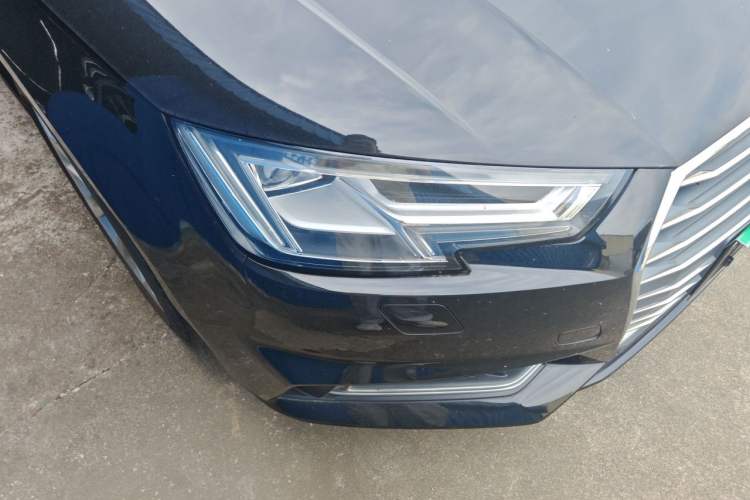 Used Audi A4L 2018 30th Anniversary Edition 40 TFSI Fashion Model Right Front Headlight