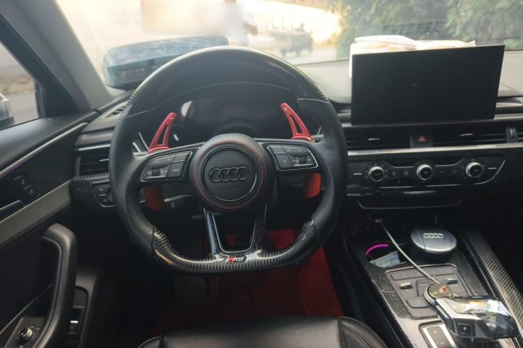 Used Audi A4L 2018 30th Anniversary Edition 30 TFSI Ambition Model Steering Wheel