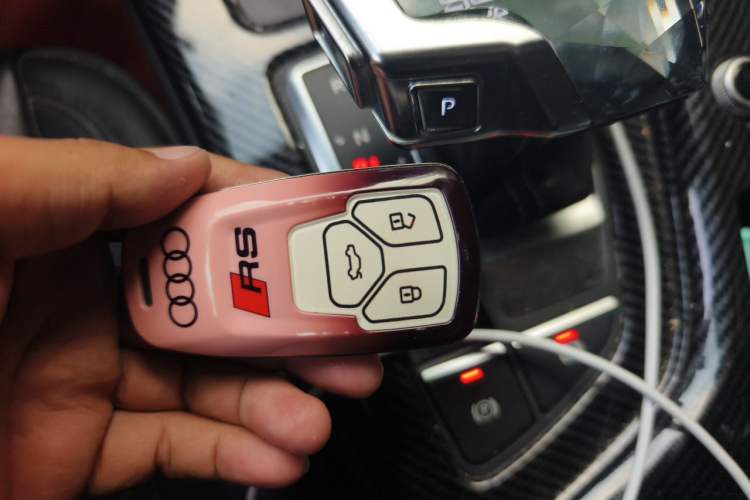 Used Audi A4L 2018 30th Anniversary Edition 30 TFSI Ambition Model Vehicle Key