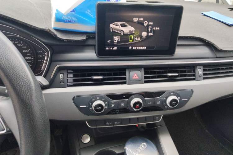 Used Audi A4L 2018 30th Anniversary Edition 30 TFSI Ambition Model Audio And AC Panel