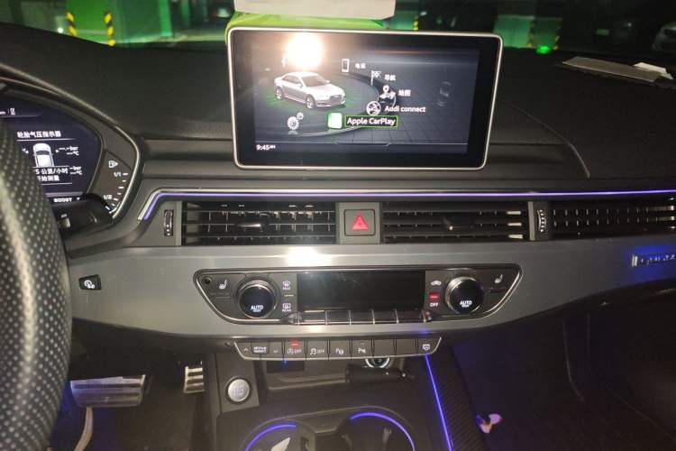 Used Audi A4L 2018 30th Anniversary Edition 40 TFSI Fashion Model Audio And AC Panel