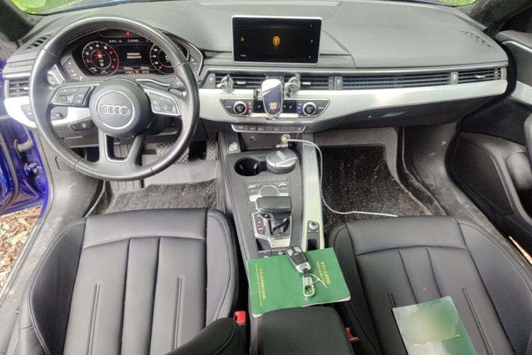 Used Audi A4L 2018 30th Anniversary Edition 40 TFSI Fashion Model Center Console