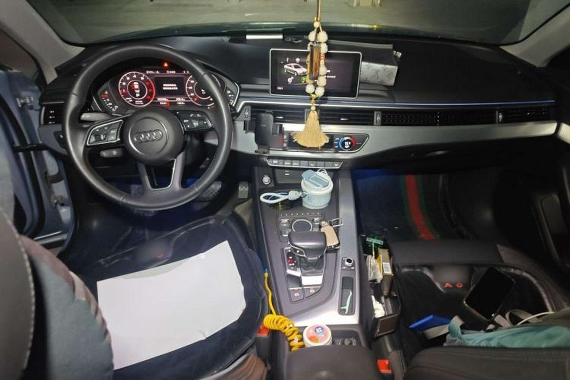Used Audi A4L 2018 30th Anniversary Edition 40 TFSI Fashion Model Center Console