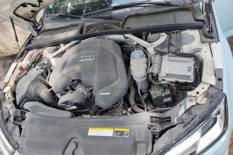 Used Audi A4L 2018 30th Anniversary Edition 30 TFSI Ambition Model Engine Bay