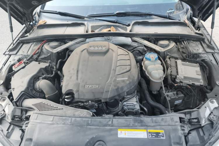 Used Audi A4L 2018 30th Anniversary Edition 40 TFSI Trendy Model Engine Bay