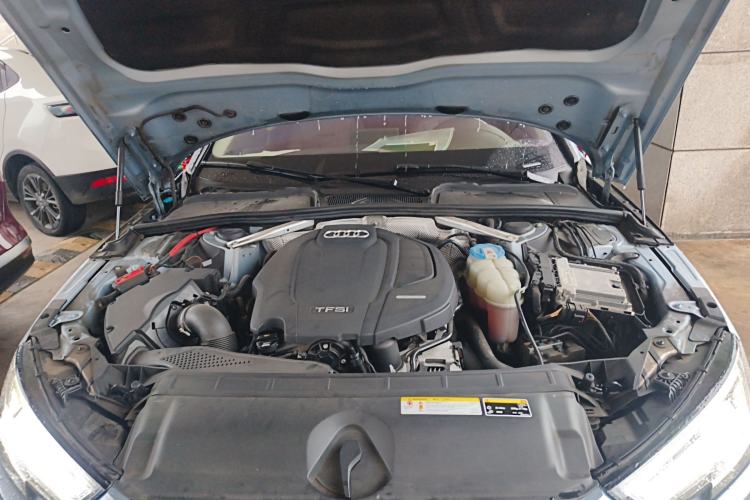 Used Audi A4L 2018 30th Anniversary Edition 40 TFSI Trendy Model Engine Bay