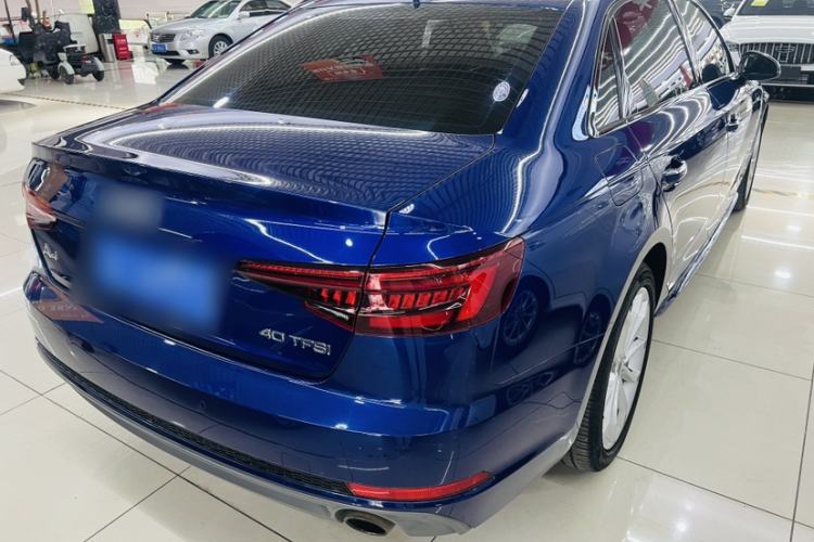 Used Audi A4L 2018 30th Anniversary Edition 40 TFSI Fashion Model Exterior 4