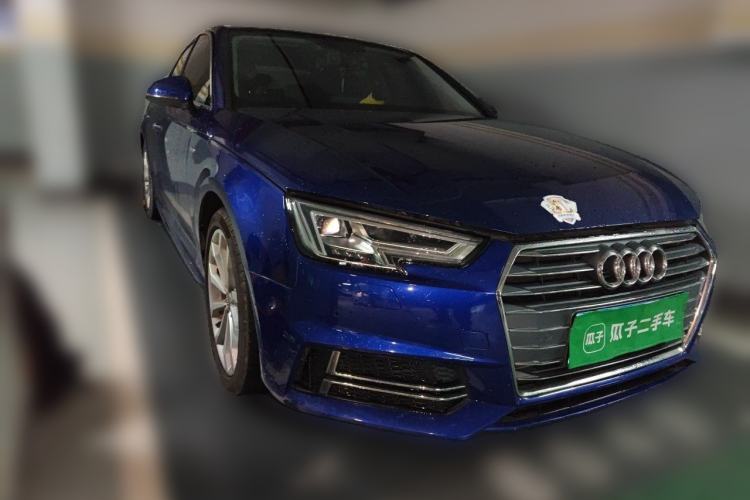 Used Audi A4L 2018 30th Anniversary Edition 40 TFSI Fashion Model Front Right 45 Deg