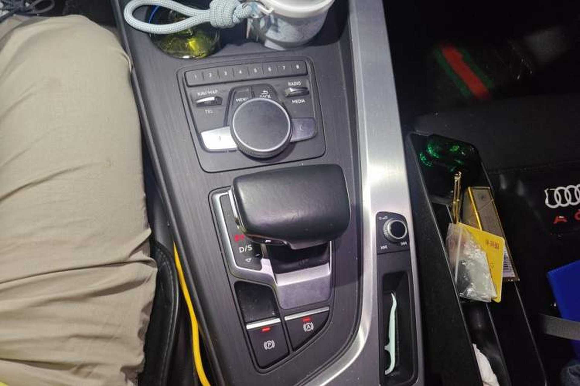 Used Audi A4L 2018 30th Anniversary Edition 40 TFSI Fashion Model Gear Lever