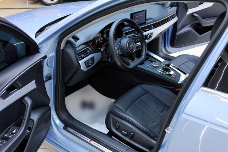 Used Audi A4L 2018 30th Anniversary Edition 45 TFSI quattro Individual Sport Edition Interior 1