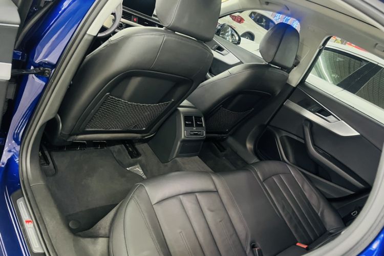 Used Audi A4L 2018 30th Anniversary Edition 40 TFSI Fashion Model Interior 11