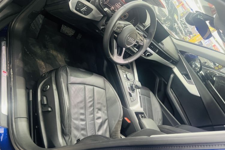 Used Audi A4L 2018 30th Anniversary Edition 40 TFSI Fashion Model Interior 5