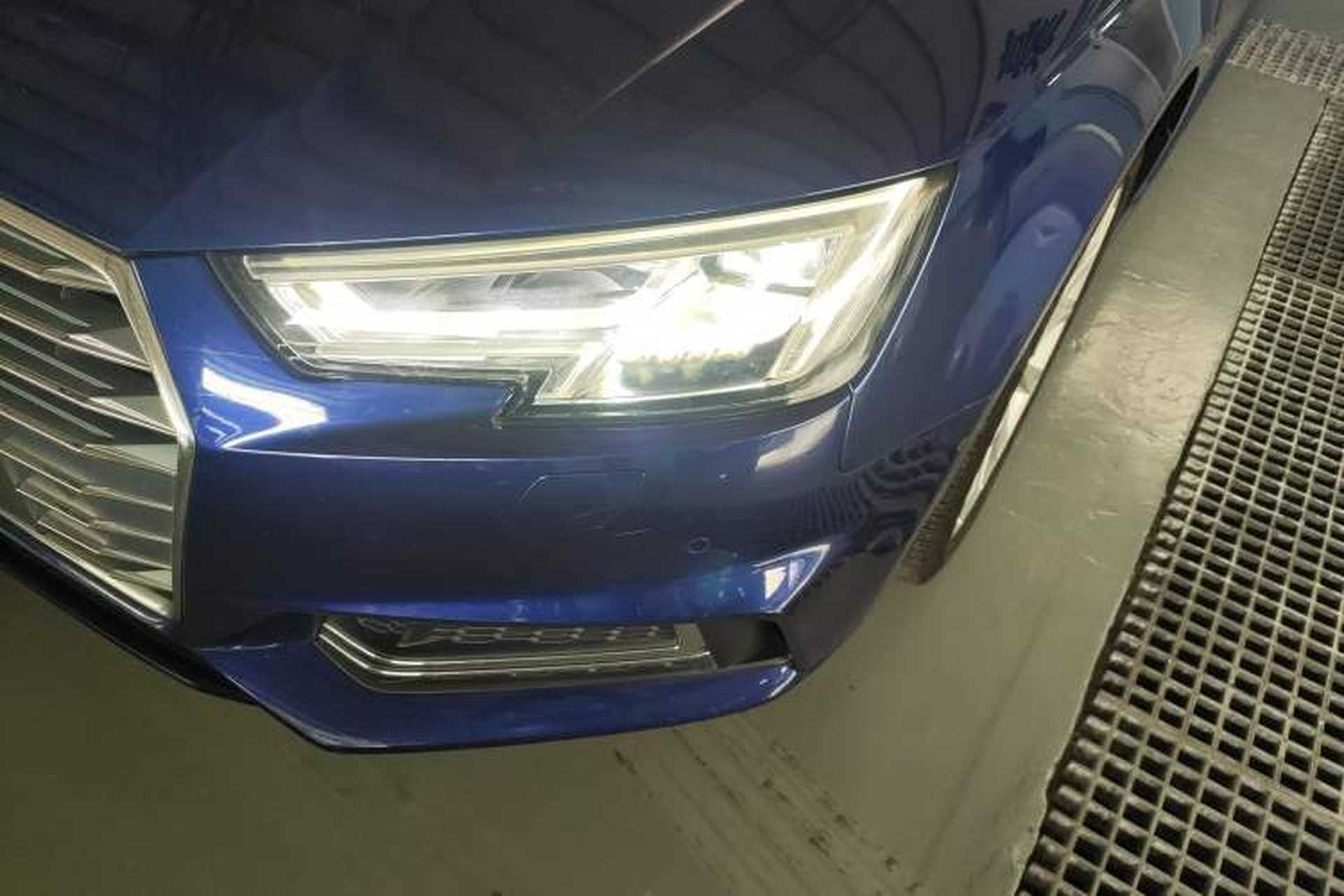 Used Audi A4L 2018 30th Anniversary Edition 40 TFSI Fashion Model Left Front Headlight
