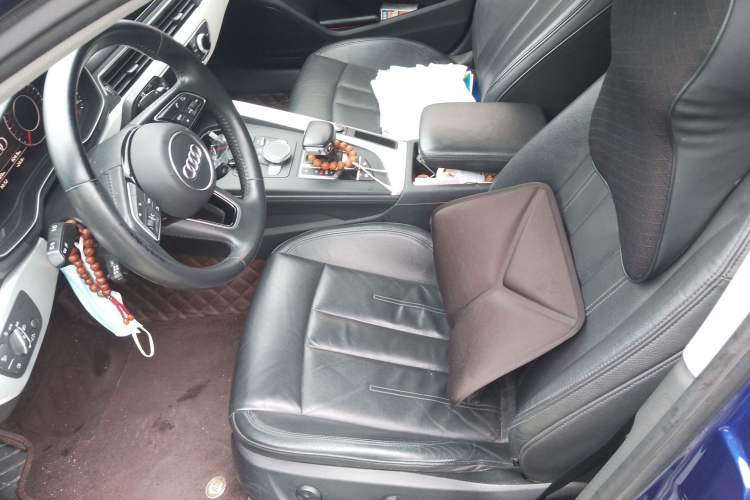 Used Audi A4L 2018 30th Anniversary Edition 40 TFSI Fashion Model Left Front Seat