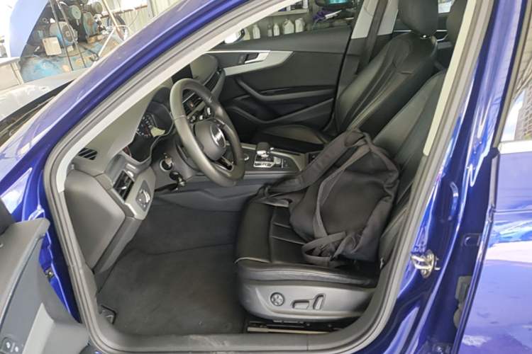 Used Audi A4L 2018 30th Anniversary Edition 40 TFSI Trendy Model Left Front Seat