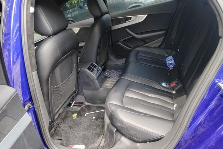 Used Audi A4L 2018 30th Anniversary Edition 40 TFSI Fashion Model Left Rear Seat