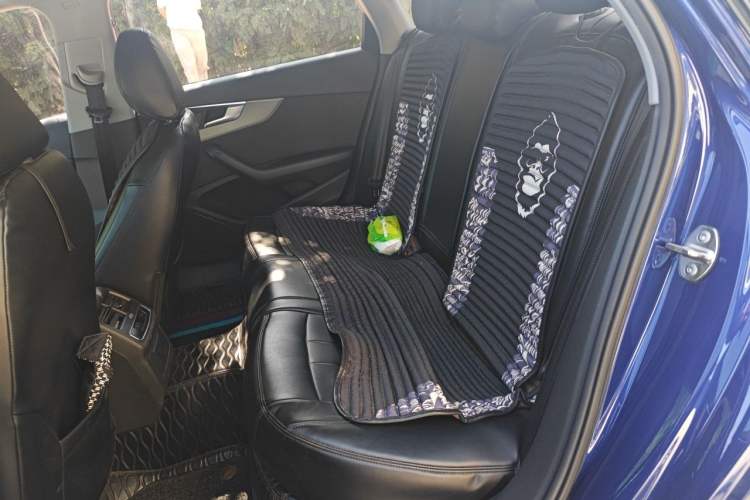 Used Audi A4L 2018 30th Anniversary Edition 40 TFSI Trendy Model Left Rear Seat