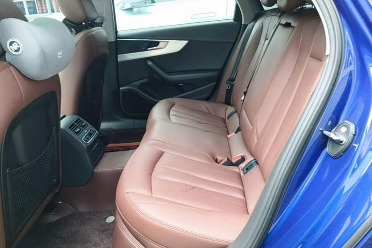 Used Audi A4L 2018 30th Anniversary Edition 40 TFSI Fashion Model Left Rear Seat