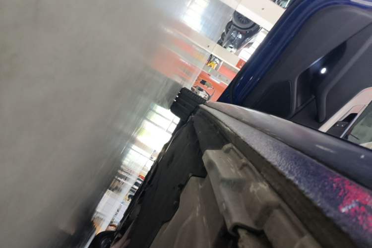 Used Audi A4L 2018 30th Anniversary Edition 40 TFSI Fashion Model Left Side Sill