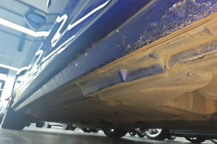 Used Audi A4L 2018 30th Anniversary Edition 40 TFSI Fashion Model Left Side Sill