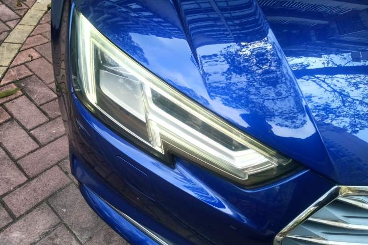 Used Audi A4L 2018 30th Anniversary Edition 40 TFSI Fashion Model Right Front Headlight