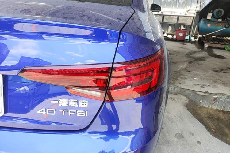 Used Audi A4L 2018 30th Anniversary Edition 40 TFSI Trendy Model Right Rear Taillight
