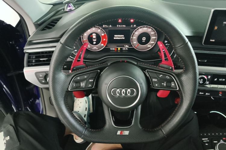 Used Audi A4L 2018 30th Anniversary Edition 40 TFSI Fashion Model Steering Wheel