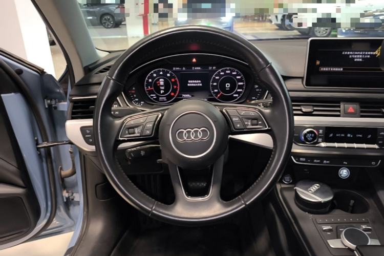 Used Audi A4L 2018 30th Anniversary Edition 40 TFSI Fashion Model Steering Wheel