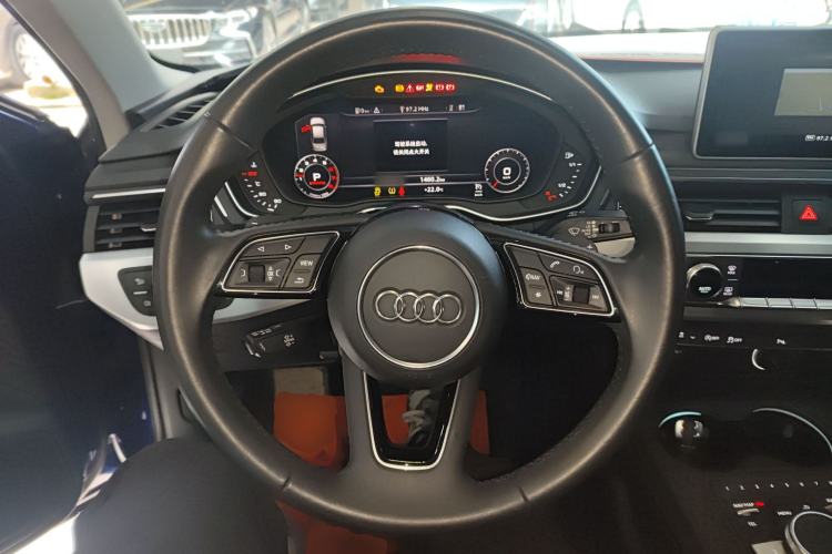 Used Audi A4L 2018 30th Anniversary Edition 40 TFSI Fashion Model Steering Wheel