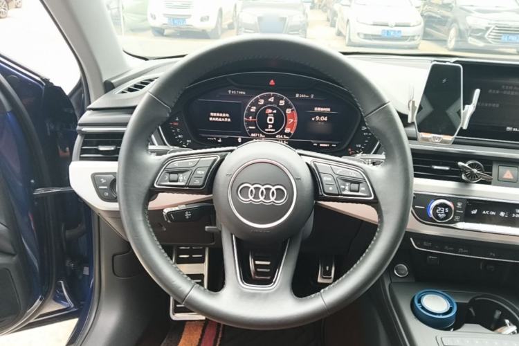 Used Audi A4L 2018 30th Anniversary Edition 40 TFSI Fashion Model Steering Wheel