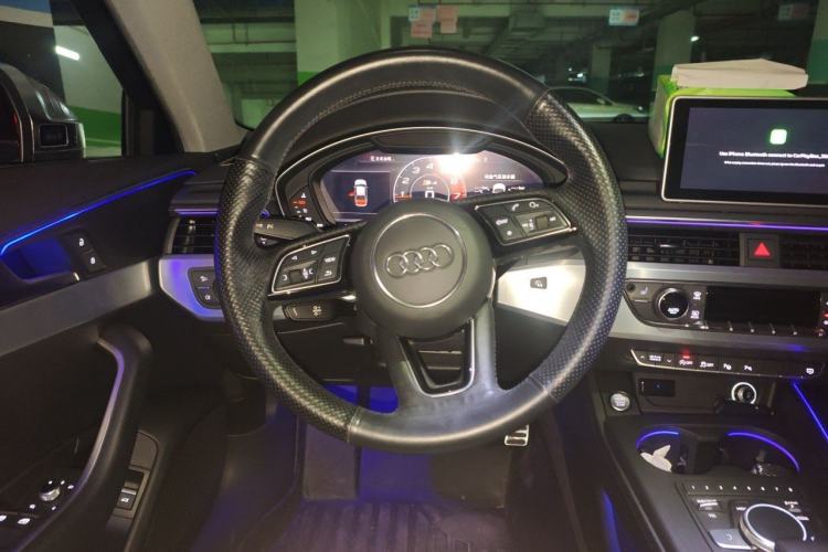 Used Audi A4L 2018 30th Anniversary Edition 40 TFSI Fashion Model Steering Wheel