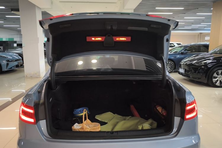 Used Audi A4L 2018 30th Anniversary Edition 40 TFSI Fashion Model Trunk