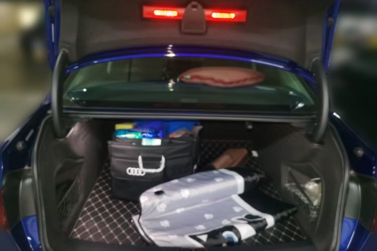 Used Audi A4L 2018 30th Anniversary Edition 40 TFSI Fashion Model Trunk