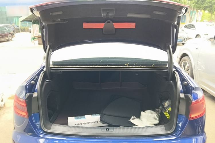 Used Audi A4L 2018 30th Anniversary Edition 40 TFSI Fashion Model Trunk