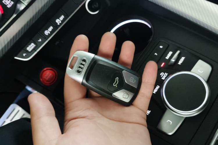 Used Audi A4L 2018 30th Anniversary Edition 40 TFSI Fashion Model Vehicle Key