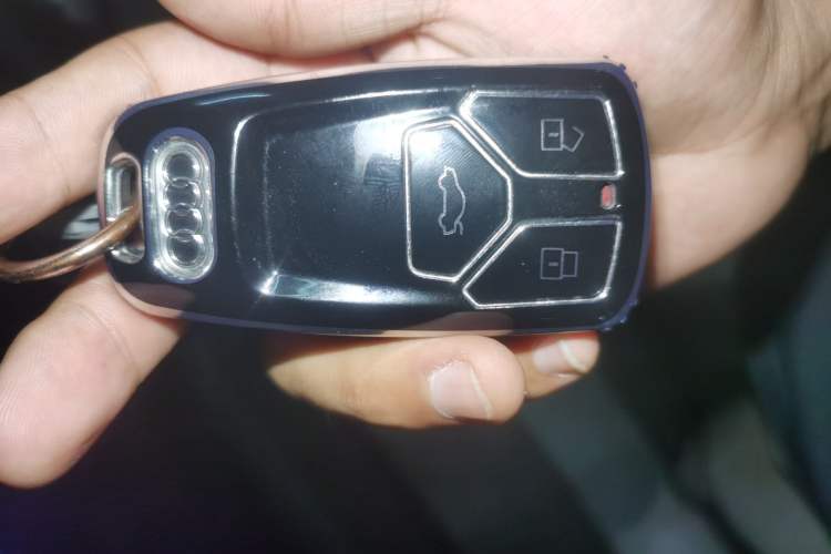 Used Audi A4L 2018 30th Anniversary Edition 40 TFSI Fashion Model Vehicle Key