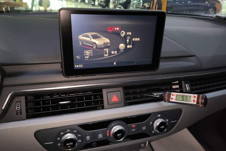 Used Audi A4L 2018 30th Anniversary Edition 40 TFSI Trendy Model Audio And AC Panel