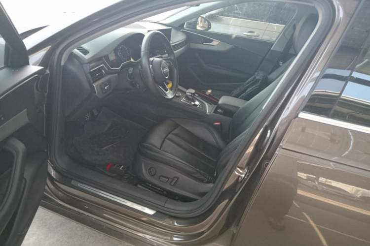 Used Audi A4L 2018 30th Anniversary Edition 40 TFSI Trendy Model Driver Seat