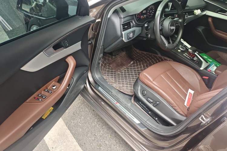 Used Audi A4L 2018 30th Anniversary Edition 40 TFSI Fashion Model Driver Seat