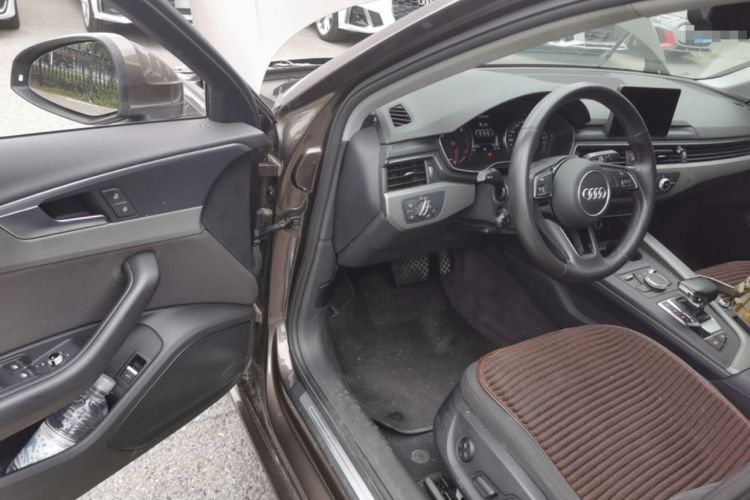 Used Audi A4L 2018 30th Anniversary Edition 40 TFSI Trendy Model Driver Seat