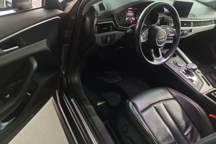 Used Audi A4L 2018 30th Anniversary Edition 40 TFSI Trendy Model Driver Seat