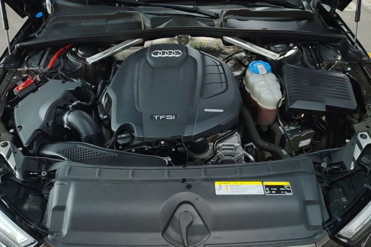 Used Audi A4L 2018 30th Anniversary Edition 40 TFSI Trendy Model Engine Bay