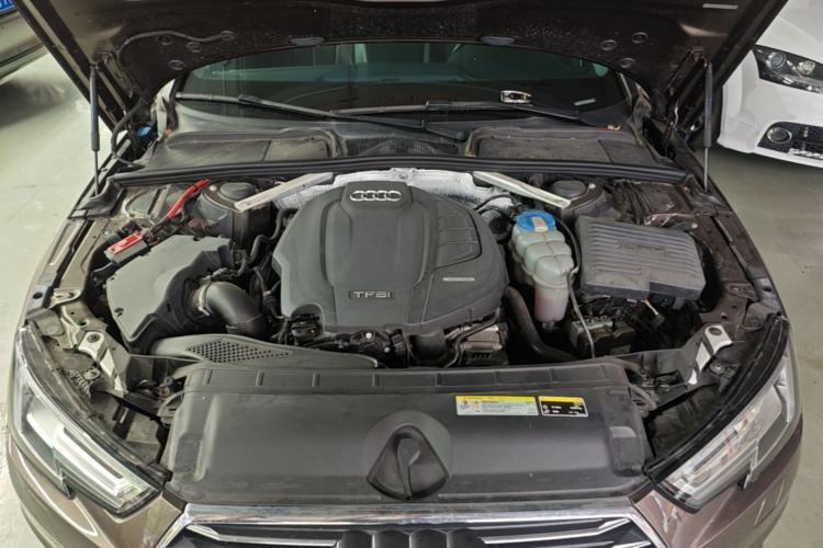 Used Audi A4L 2018 30th Anniversary Edition 40 TFSI Trendy Model Engine Bay