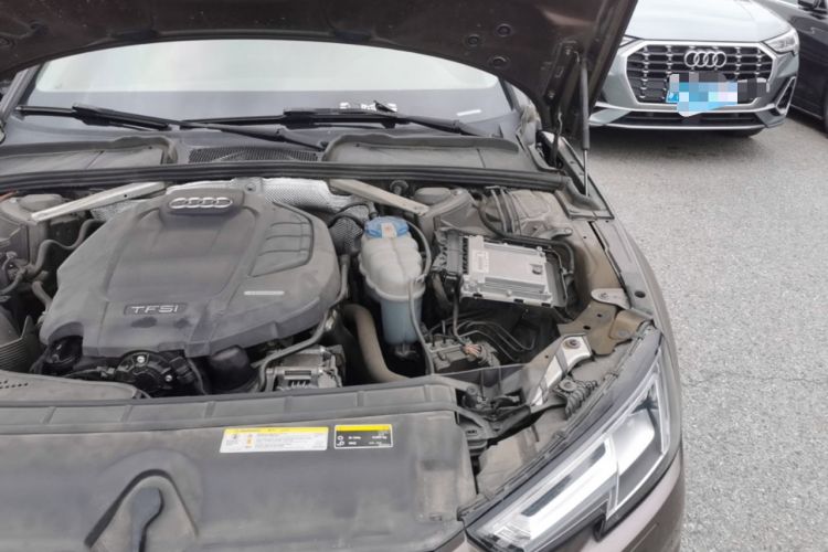 Used Audi A4L 2018 30th Anniversary Edition 40 TFSI Trendy Model Engine Bay Left