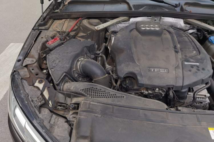 Used Audi A4L 2018 30th Anniversary Edition 45 TFSI quattro Individual Sport Edition Engine Bay Right