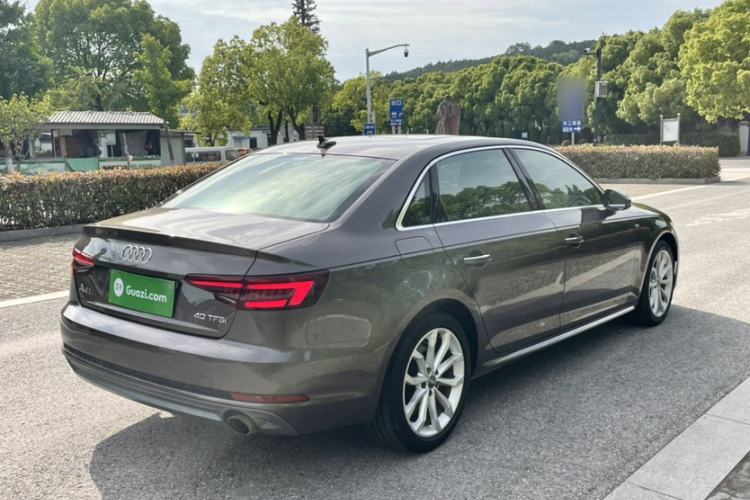 Used Audi A4L 2018 30th Anniversary Edition 40 TFSI Fashion Model Exterior 2