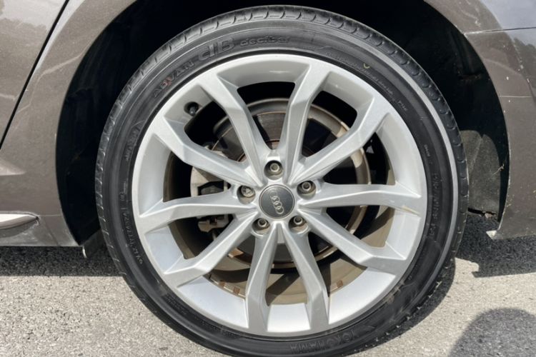 Used Audi A4L 2018 30th Anniversary Edition 40 TFSI Fashion Model Exterior 3