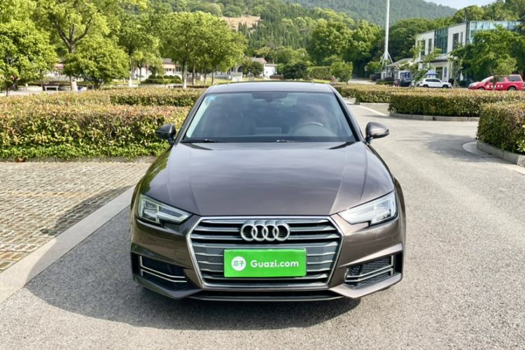 Used Audi A4L 2018 30th Anniversary Edition 40 TFSI Fashion Model Exterior 5